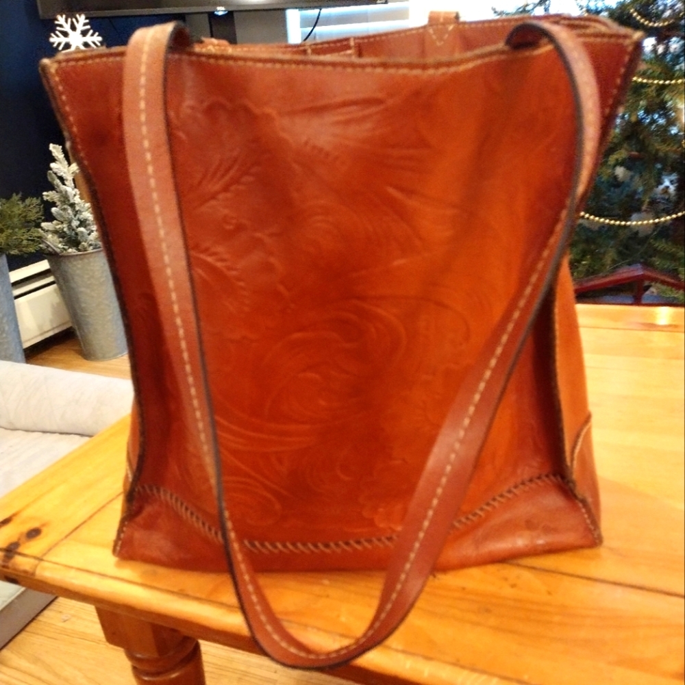 Women's leather purse, Patricia Nash